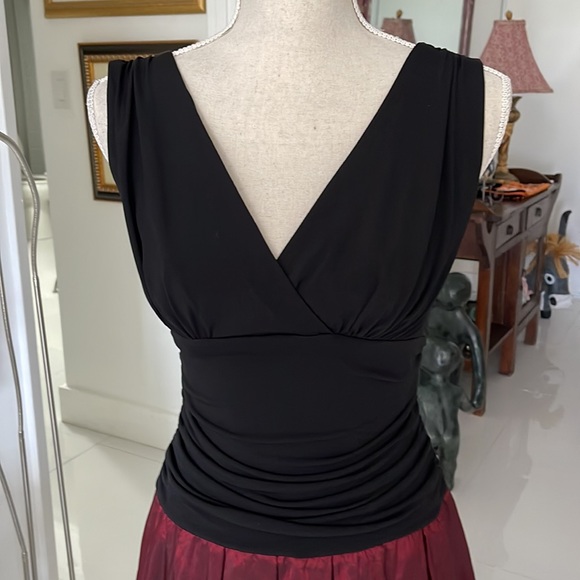 Vintage S.L. Fashions Black & Burgundy Sequined Floral Special Occasion Dress - Picture 7 of 9